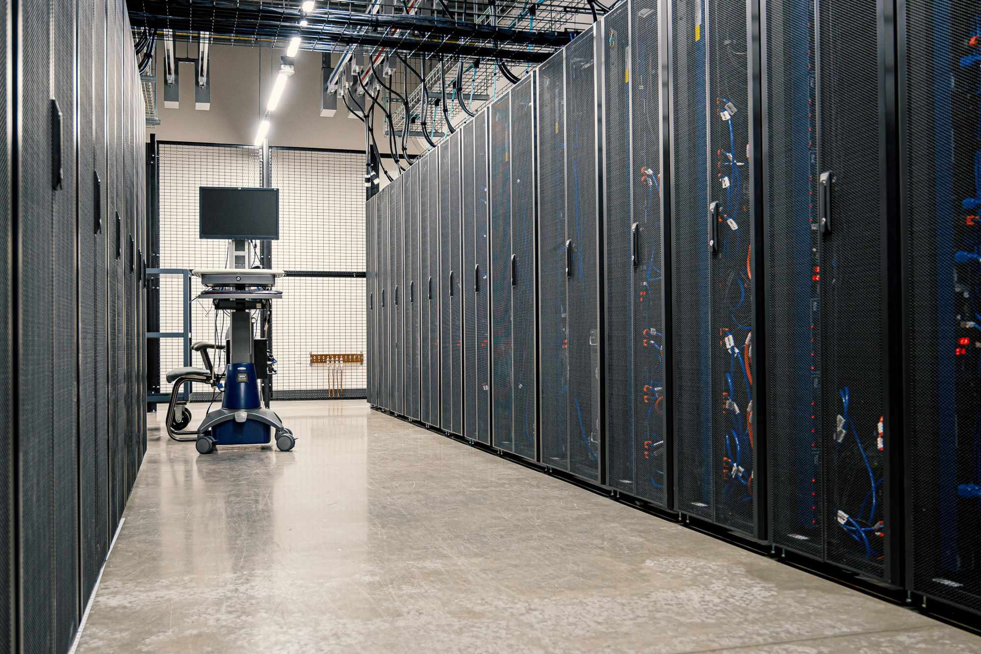 Move in minutes – one rclone command, zero downtime